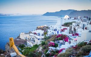 how to travel from italy to greece